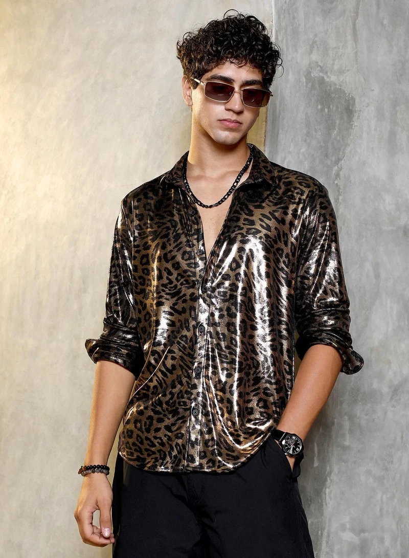 Campus Sutra Campus Sutra Men Metallic-Cheetah Velvet Shirt | Animal Print Spread Collar Full Sleeves | Velvet Texture Regular Fit | Casual & Club Wear | Antique Gold