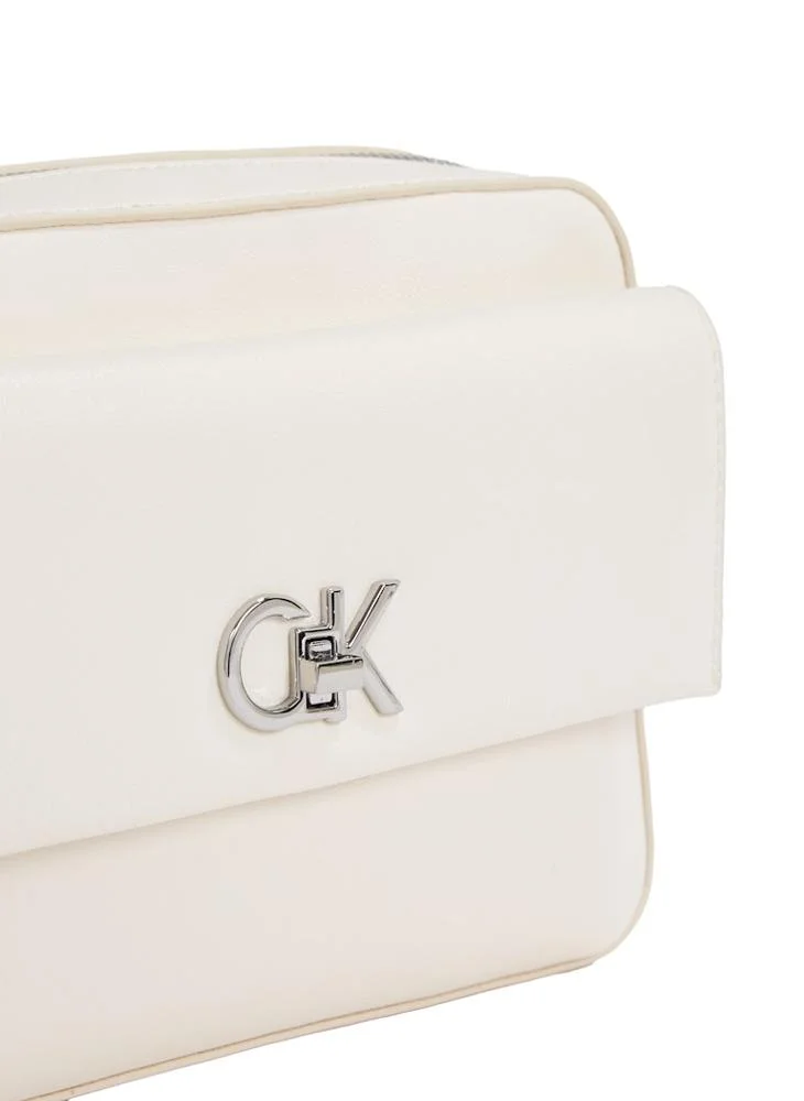 كالفن كلاين Pocket Detail Crossbody
