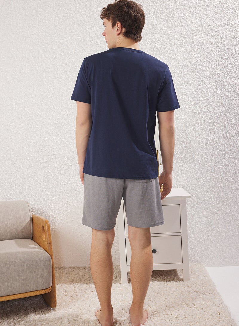trendyol Navy Blue Gray Regular Fit Knitted Pajama Set with Textured Shorts Tmnss25Pt00021 - Image 4