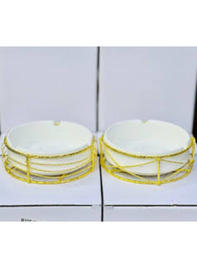 porcelain ashtray - Image 1