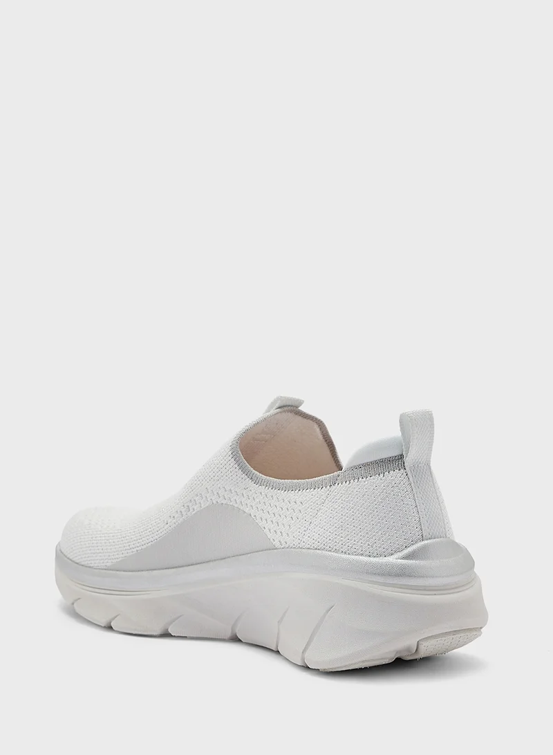 SKECHERS D'LUX WALKER 2.0