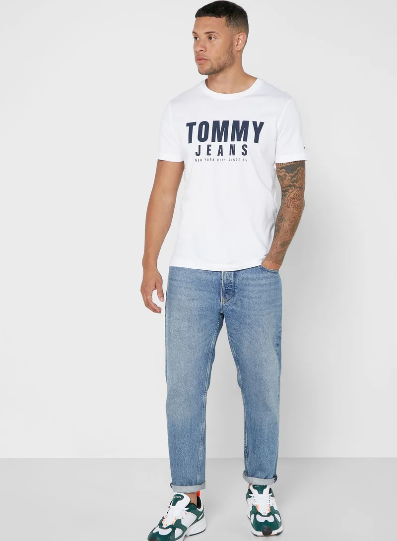 TOMMY JEANS Chest Logo Crew Neck T-Shirt