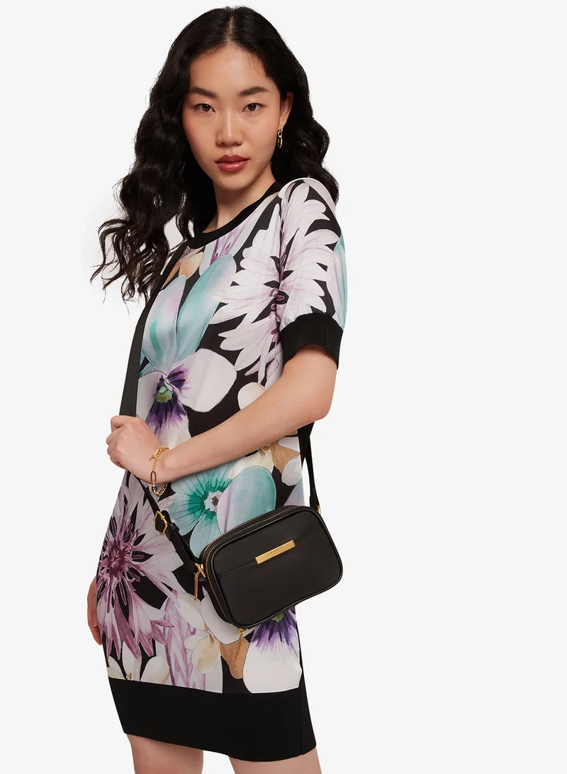 تيد بيكر حقيبة كروس بودي نايلون صغيرة