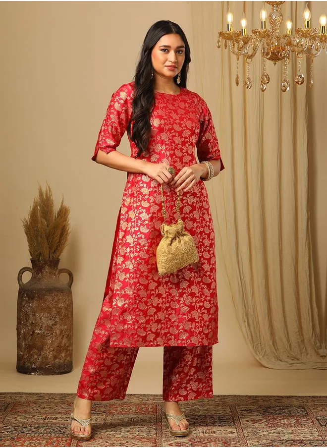 جلو باص Round Neck Floral Print Straight Kurta and Elasticated Pants Set