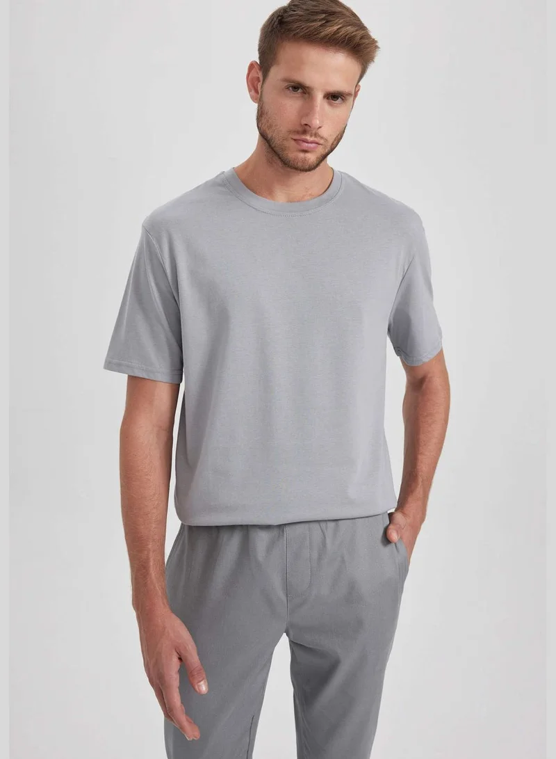 DeFacto Regular Fit Crew Neck Short Sleeve Basic T-Shirt