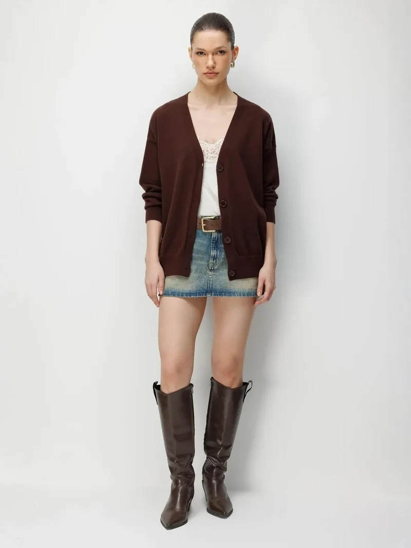 ميكسراي MIXRAY Long Ribbed Knitwear Cardigan with V-neck and Button Closure