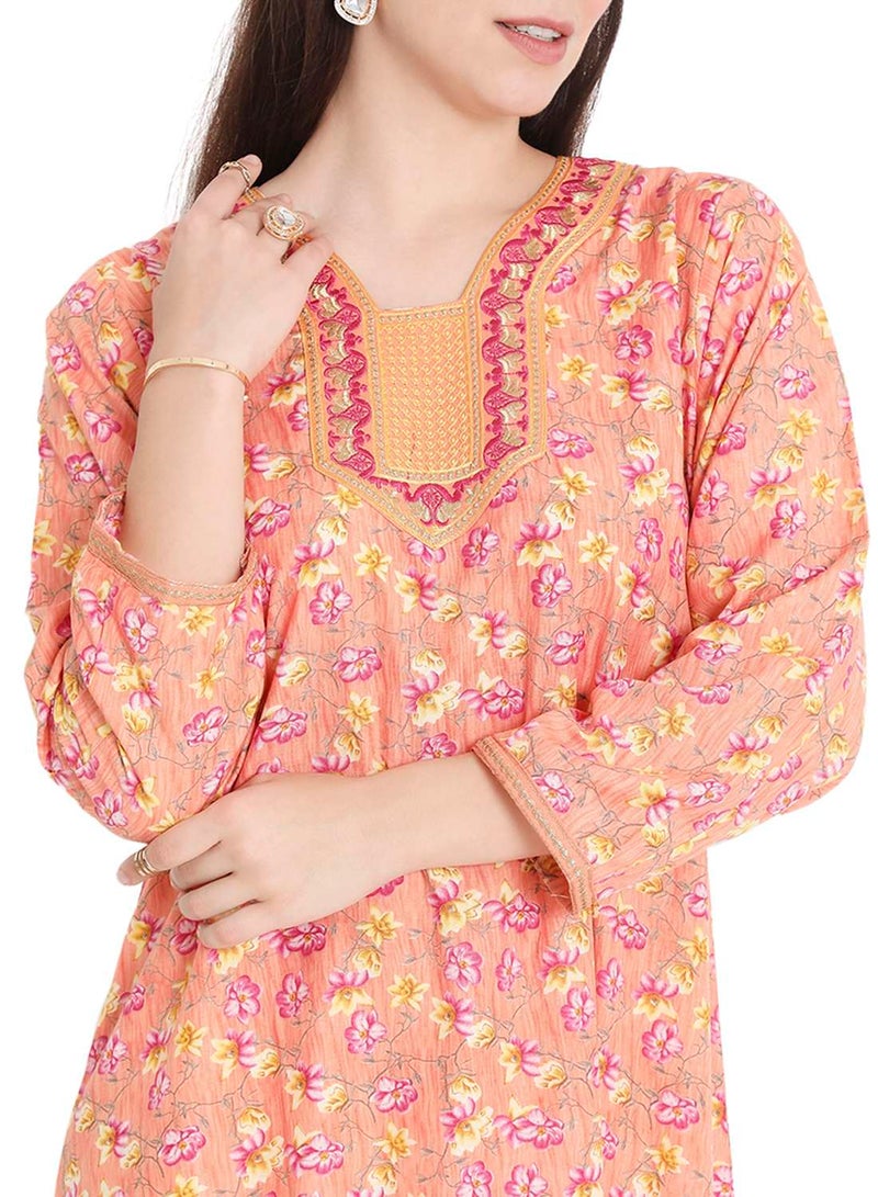 هانا آند سارا جلابية كفتان عربية طويلة أنيقة بطبعات مطرزة بخيوط متعددة الألوان - Image 3