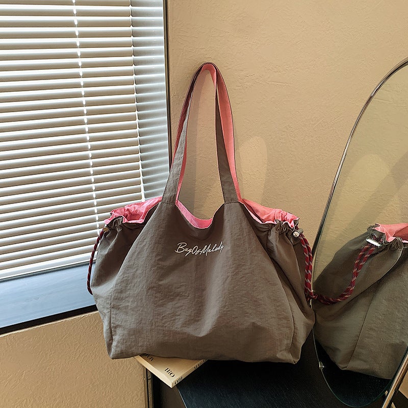 Letter Print Large Capacity Nylon Shoulder Tote Bag - Image 3