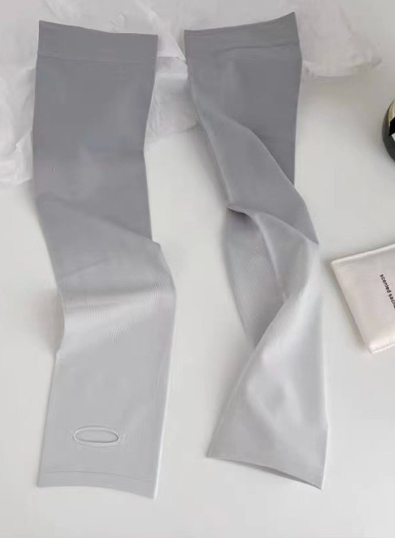 Three-piece, new gradient ice sleeves, ice silk sunscreen sleeves, thin UV protection, gray and white  - Image 1
