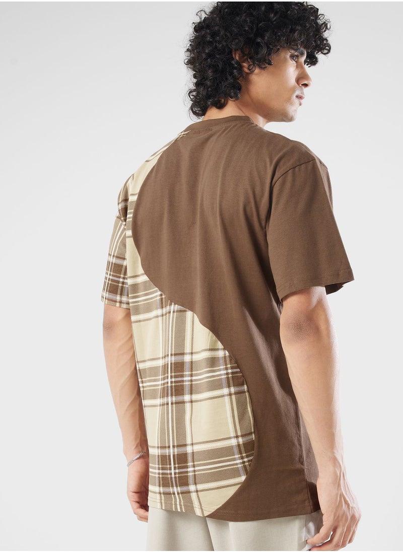 Karl Kani - Small Signature Wavy Block T-Shirt - Image 1