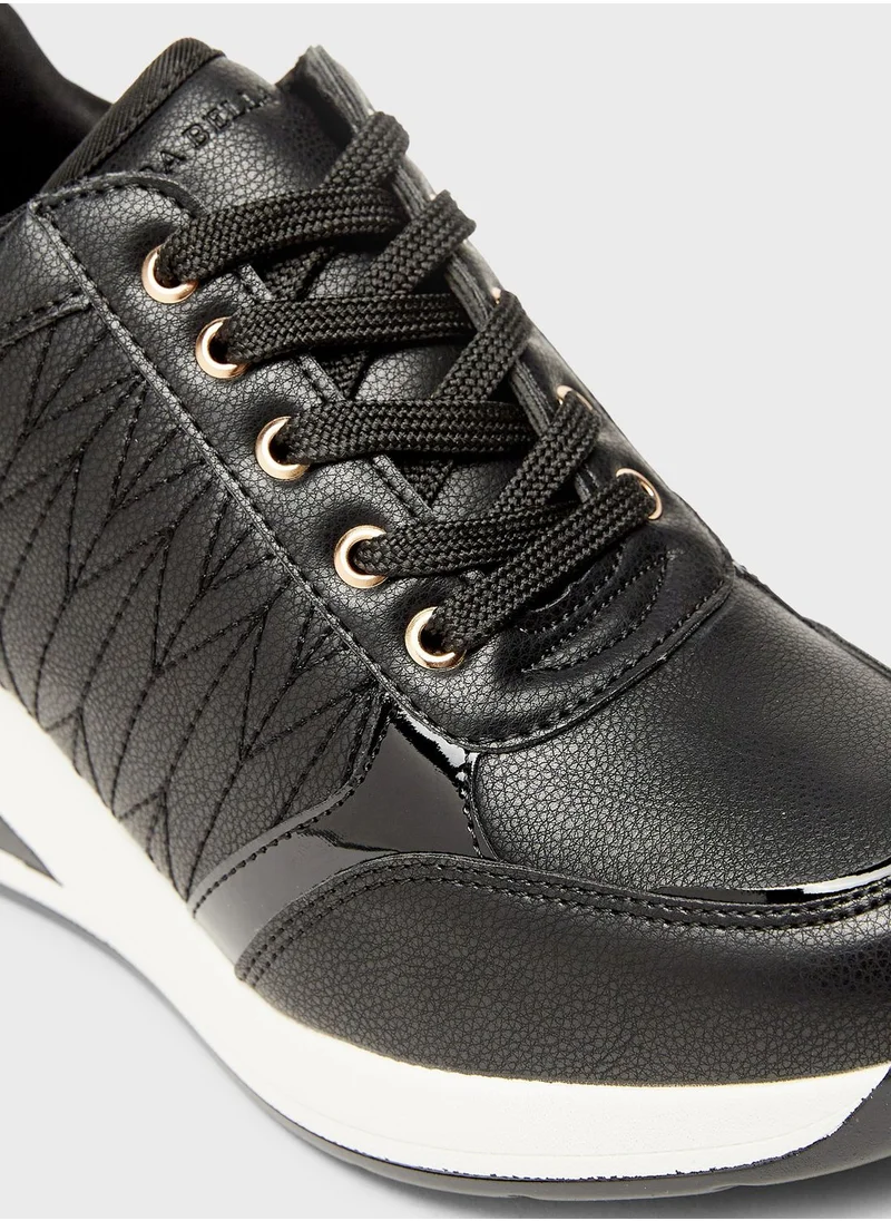 شو اكسبرس Lace Up Low Top Sneakers