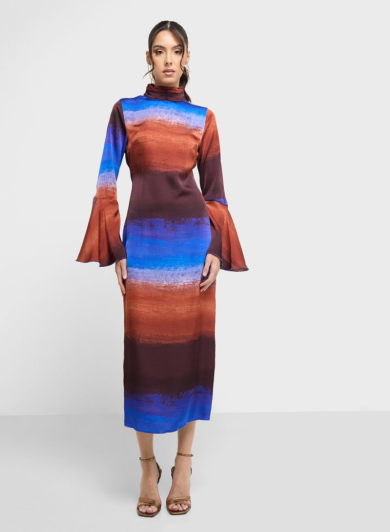 فيرو مودا فستان بأكمام واسعة مخططة - Image 1