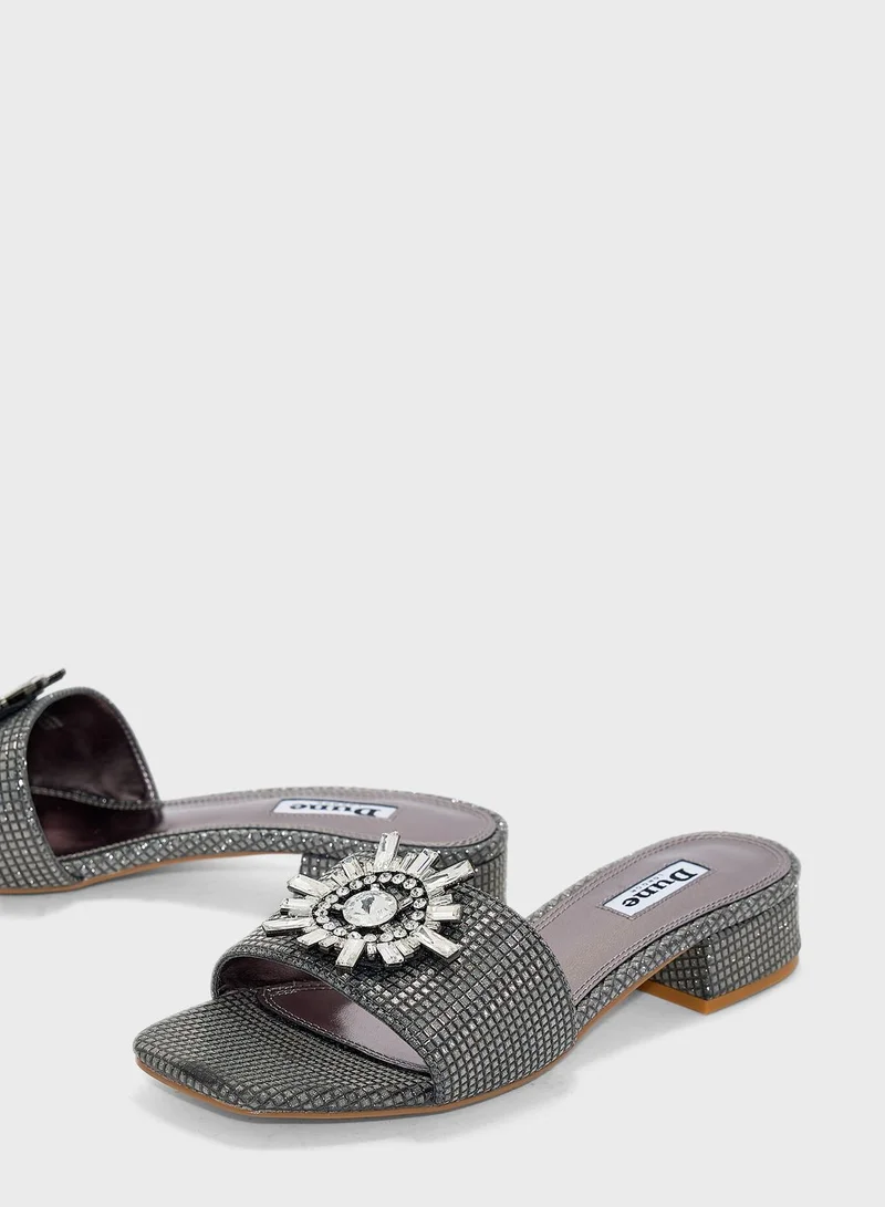 ديون لندن Nailah Low Heel Sandals