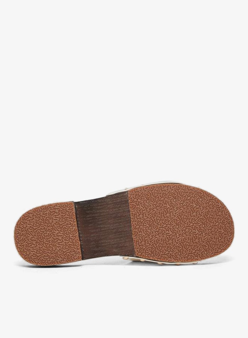ستايلي صندل فلات جلد لامع أبيض - Image 5