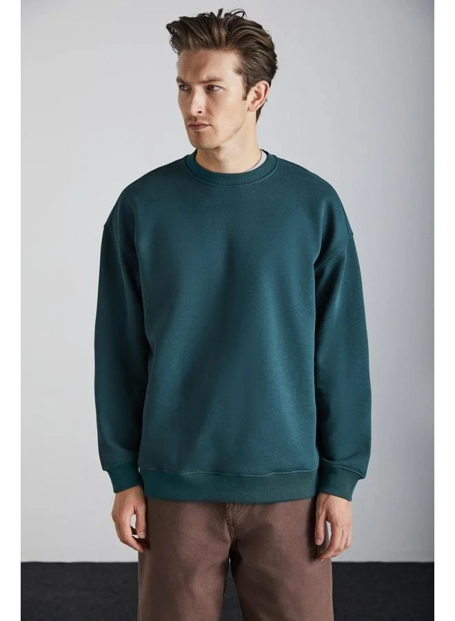GRIMELANGE Stephan Men's Ultra-Soft Fabric Organic Cotton Oversized Fit Round Neck Dark Green Sweatshirt