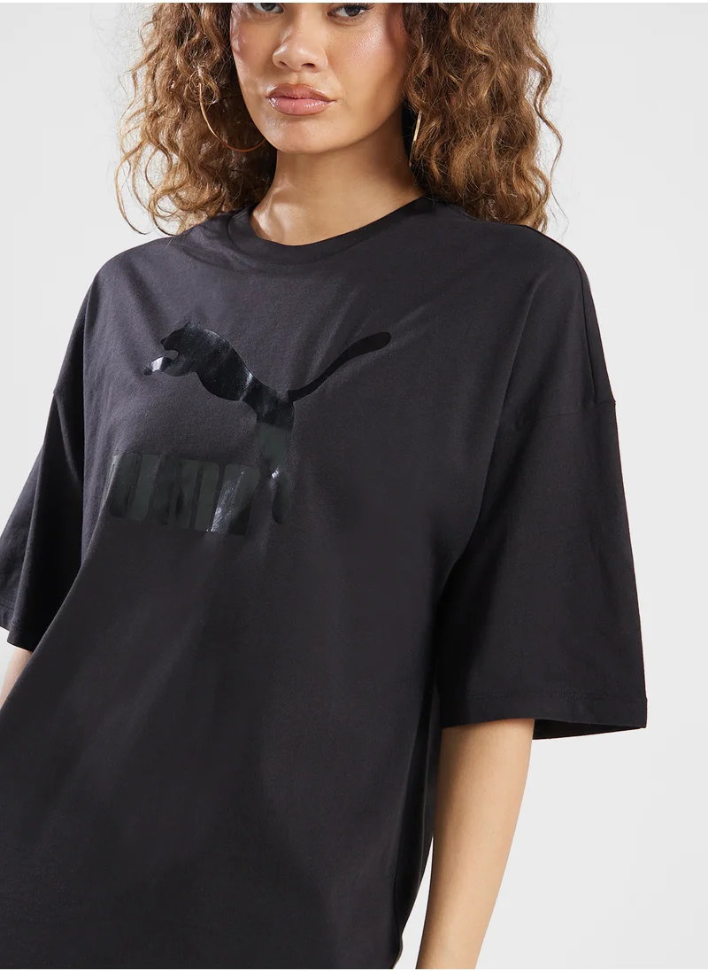 PUMA Classic Oversized Logo T-Shirt