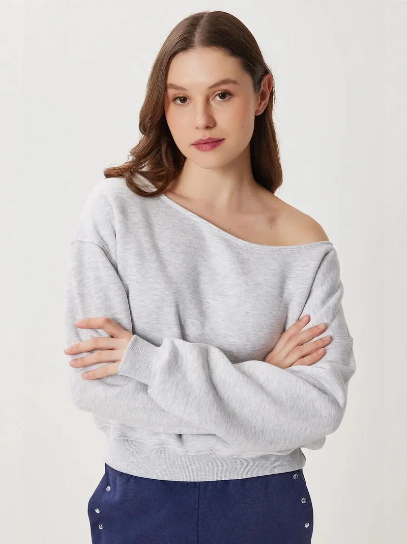 إسطنبول الساحرة ISTANBUL Asymmetrical Collar Sweatshirt