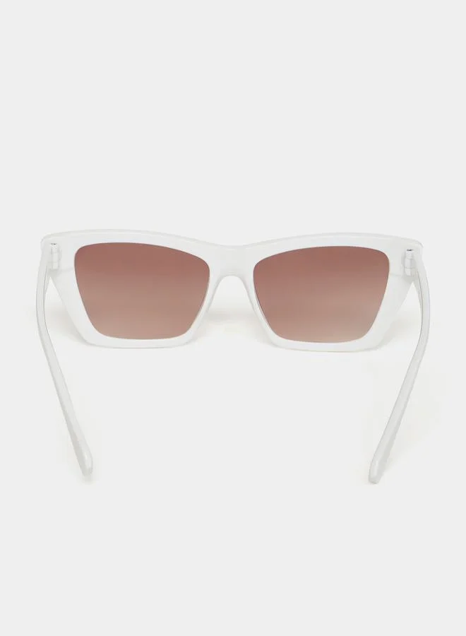 Styli Pointy Edge Sunglasses