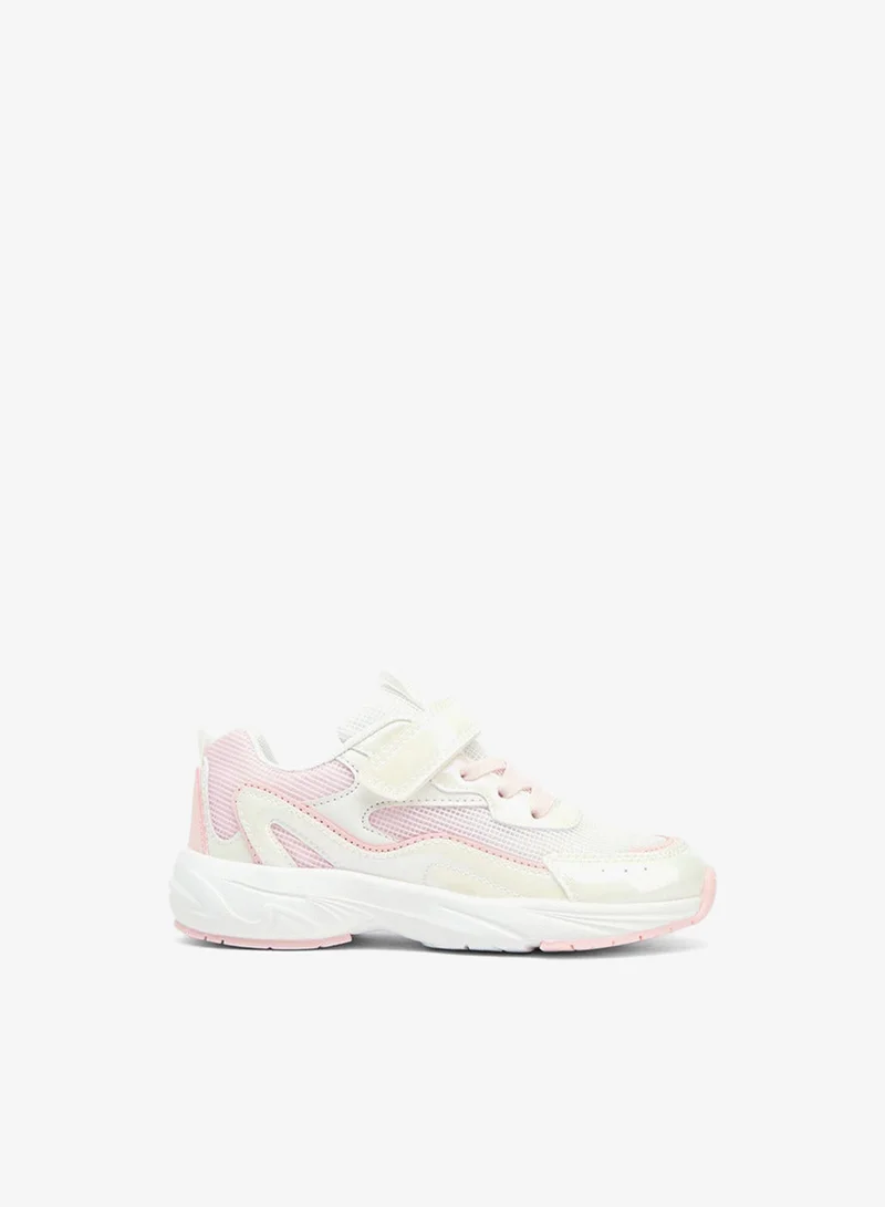 ليتل ميسي حذاء رياضي بناتي بشريط لاصق