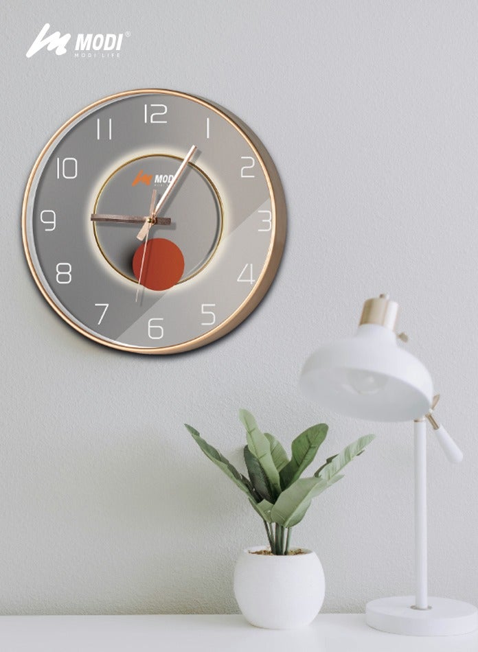 مودي ساعة حائط دائرية صامتة 12 بوصة – تصميم زجاجي منحني ثلاثي الأبعاد، تعمل بالبطارية، إطار فضي أنيق للمنزل والمكتب - Image 3