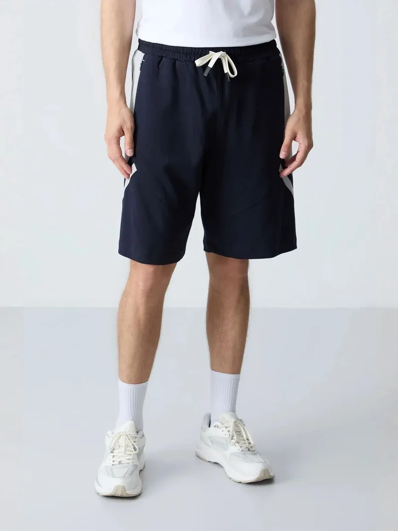 تومي لايف TOMMY Men's Fleece Sweat Shorts