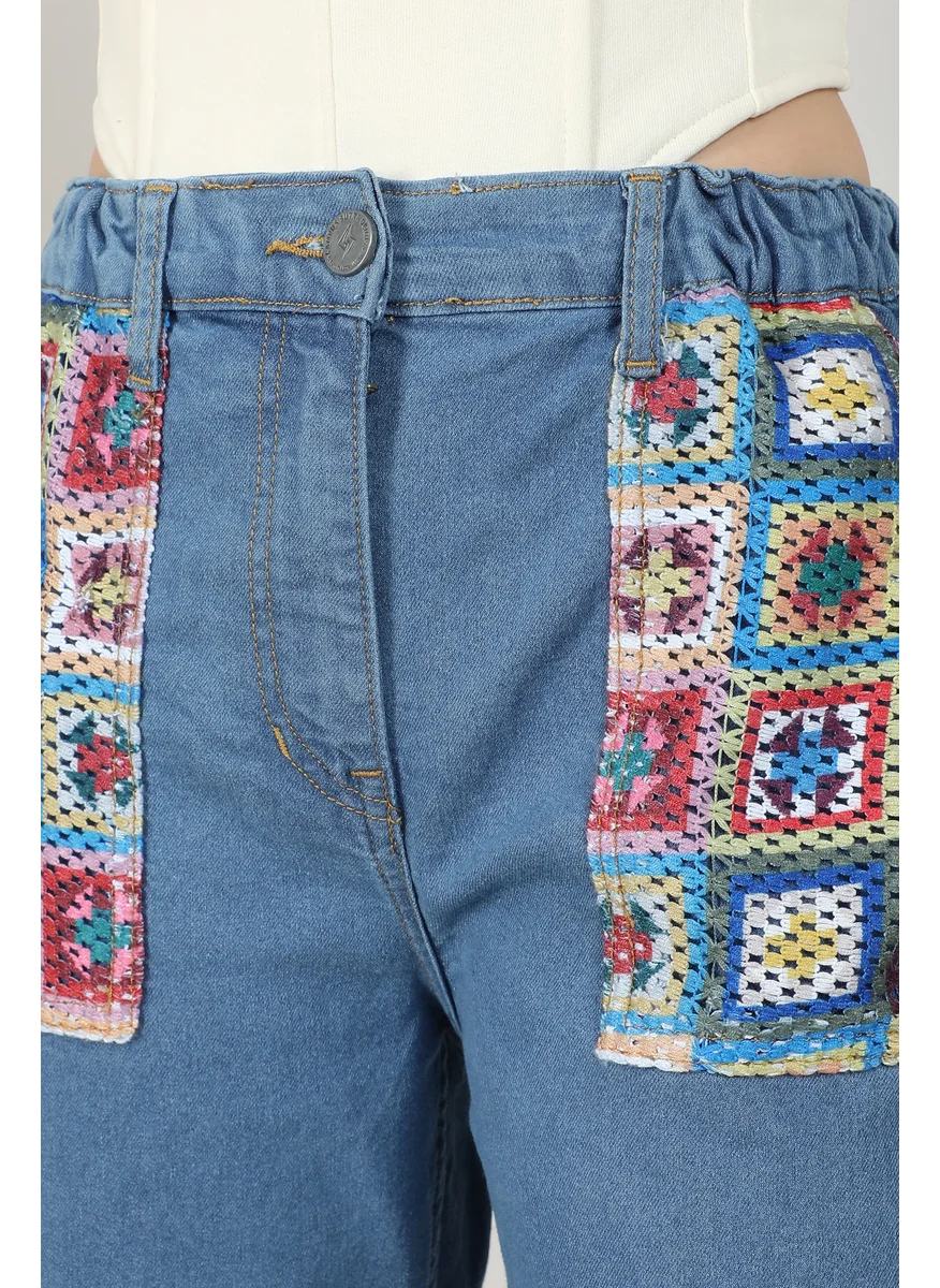 Campus Sutra Women's Light Blue Contrast Patch Denim Jeans