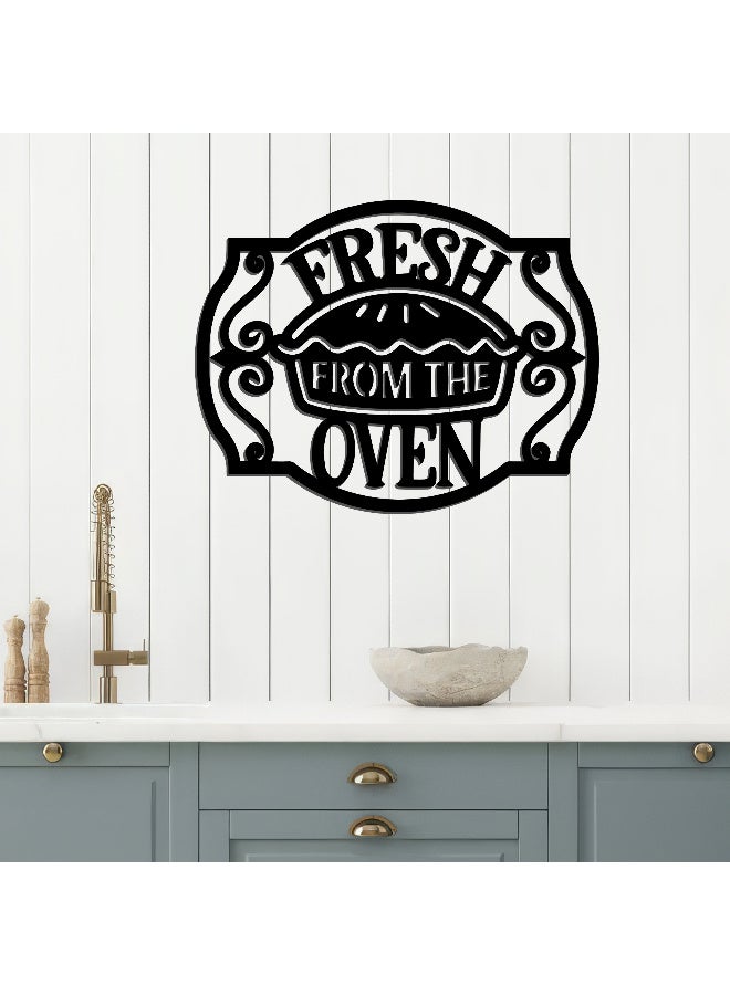 ديكور جداري خشبي عالي الجودة للمطبخ فن جداري للمطبخ بكلمة "Fresh From The Oven" مصنوع من خشب MDF الإسباني، باللون الأسود، بسماكة 6 ملم. يتميز بتصميم ثلاثي الأبعاد عصري وأنيق، مزوّد بشريط لاصق مزدوج الوجه لسهولة التركيب. جاهز للتثبيت فورًا ويمنح مطبخك لمسة فنية راقية. - Image 3