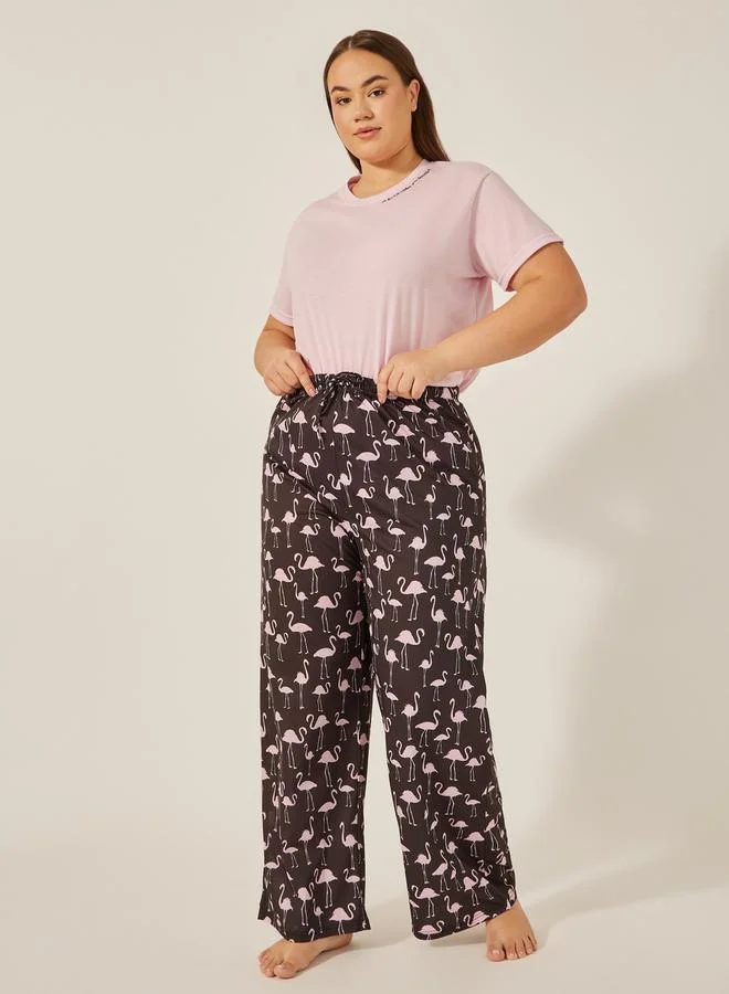 Styli Plus Size Slogan Print T-Shirt and Pyjama Set