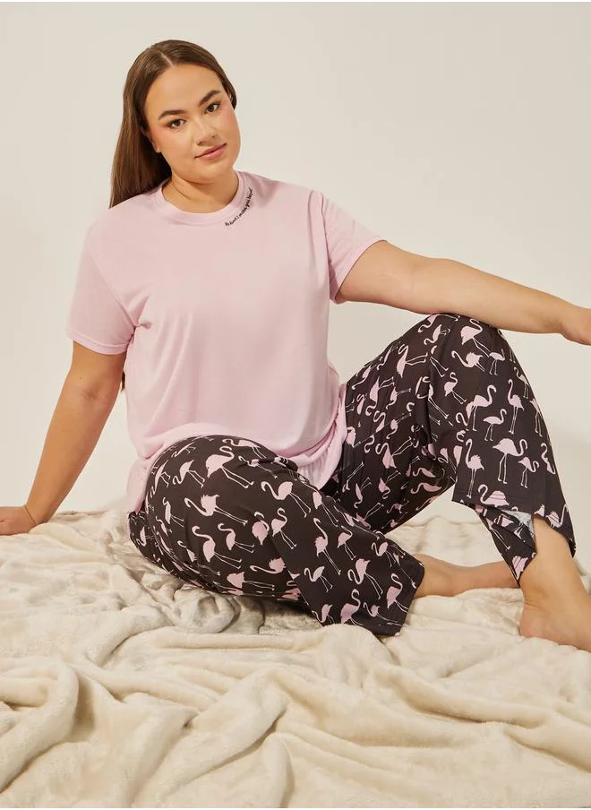 Styli Plus Size Slogan Print T-Shirt and Pyjama Set