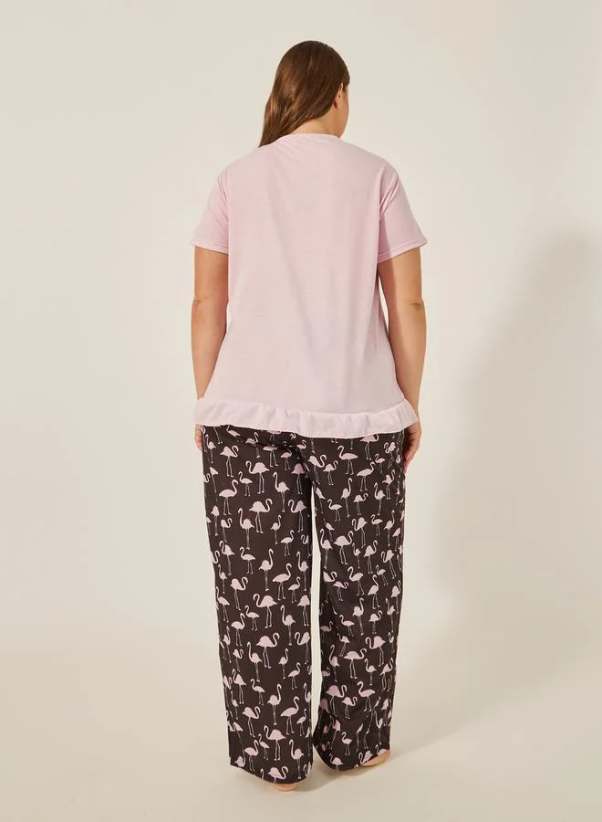 Styli Plus Size Slogan Print T-Shirt and Pyjama Set