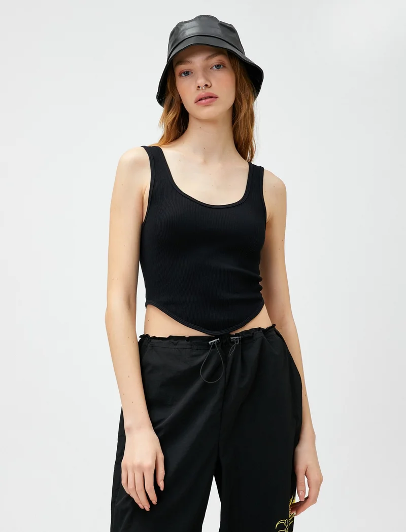 كوتون Cotton Crop Ribbed Undershirt U Neck Asymmetric Cut