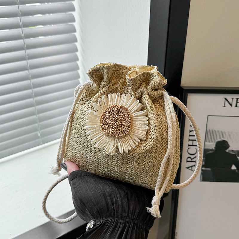 Korean Woven Bucket Bag Women'S New Popular Versatile Ins Flower Bag Niche Cute Single Shoulder Crossbody Bag - Image 2