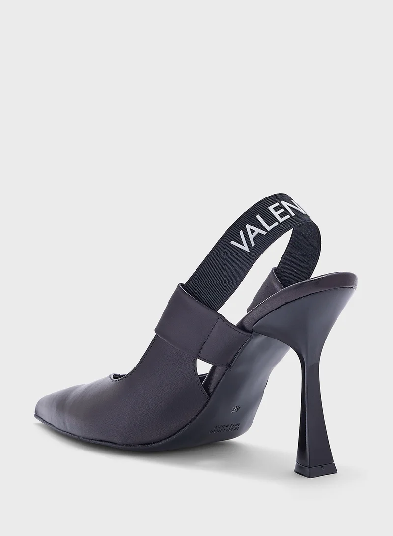فالنتينو باي ماريو فالنتينو Ankle Strap Close Toe Pumps