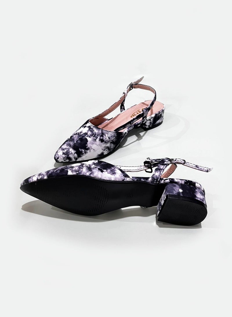 Trip Open-toe low-heeled shoe with ankle strap - Image 3