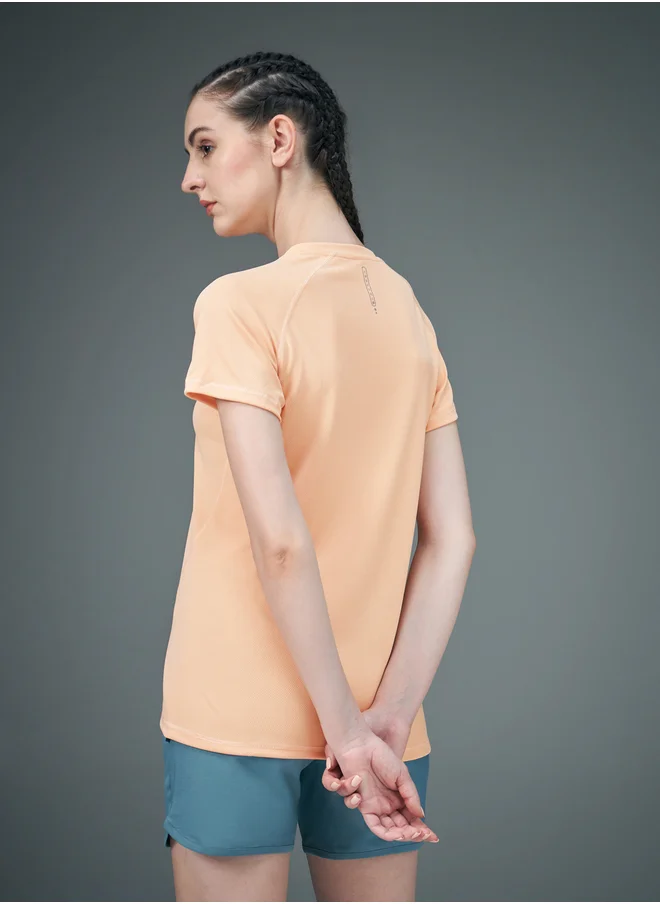 تكنوسبورت Women Solid Raglan Sleeves Regular Fit T-Shirt