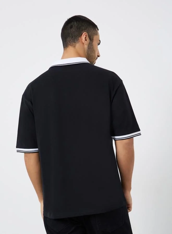 Styli  Men Black Contrast Collar Zip Polo Shirt for Men | Best Price UAE