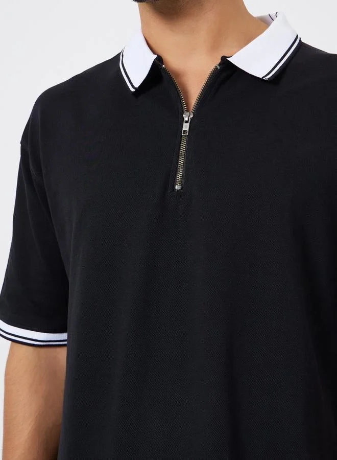 Styli  Men Black Contrast Collar Zip Polo Shirt for Men | Best Price UAE