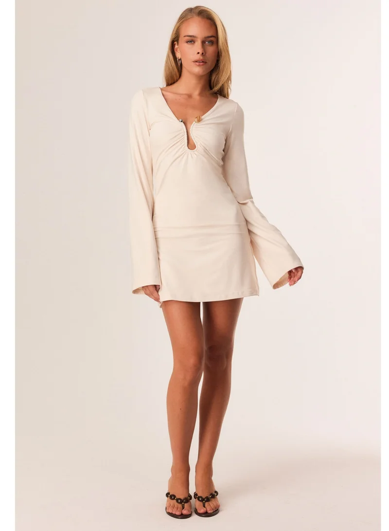 ساندايز Laura Flare Sleeve Mini Dress