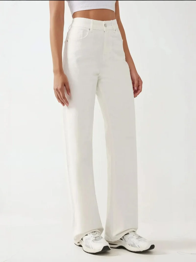 زوبعة جينز بخصر عالٍ وساق مستقيمة