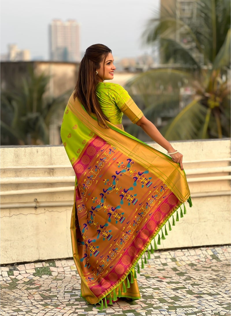 ورلدوين ساري Nath Pista Paithani الحريري الناعم الرائج مع نسيج Meenakari وبلوزة مطرزة - Image 2