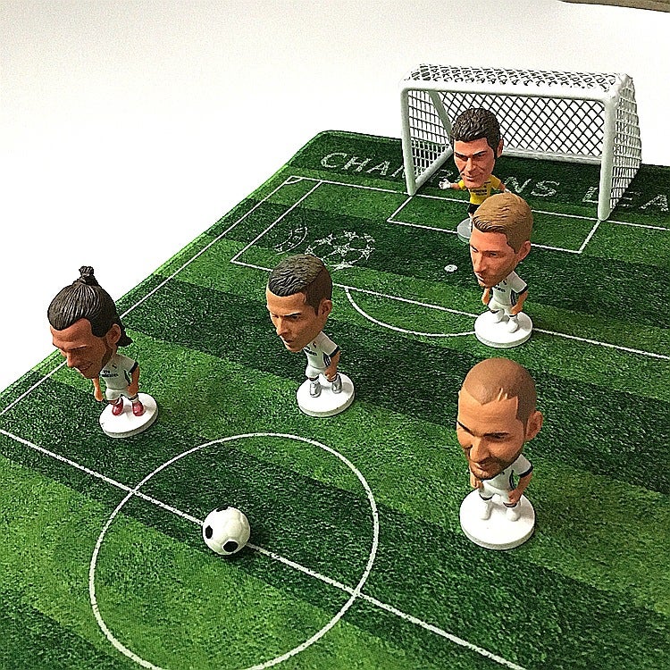 Realistic Football Field Model with Iron Gates and Small Soccer Balls - Perfect for Fans - Image 2