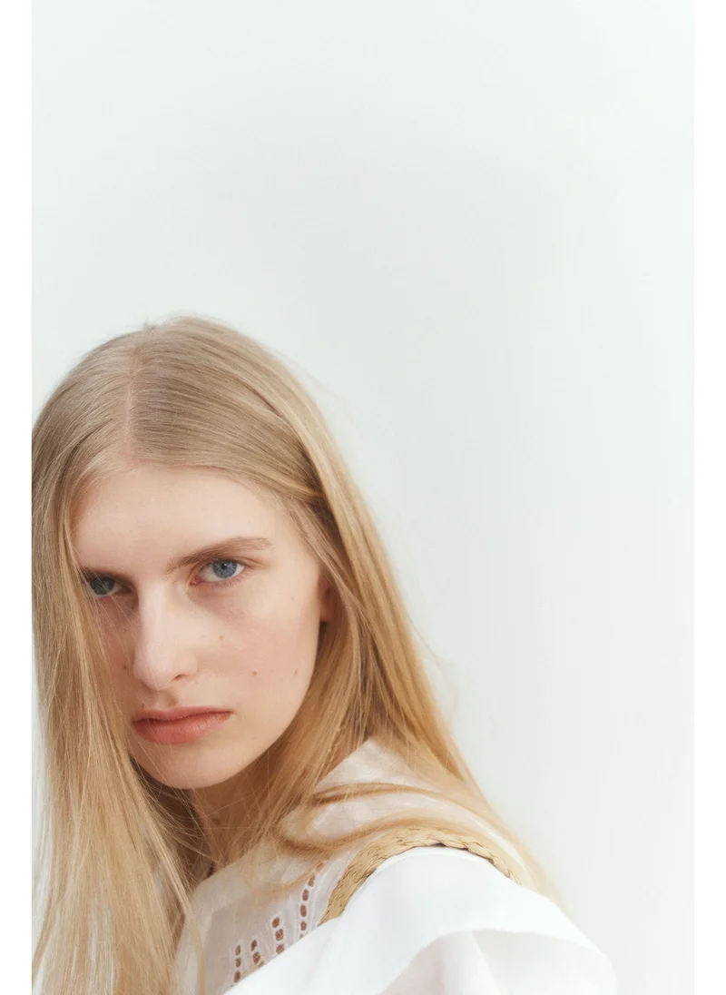 اتش اند ام Broderie anglaise blouse