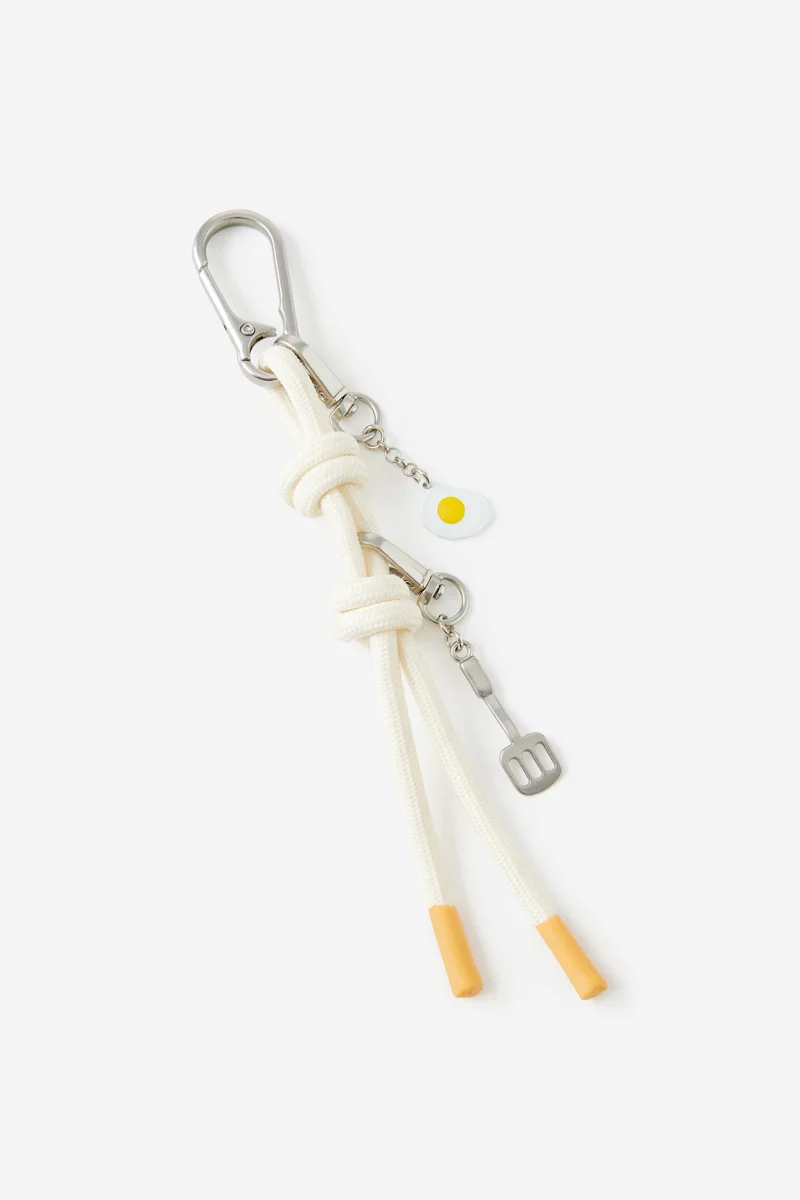 Typo ROPE CHARM