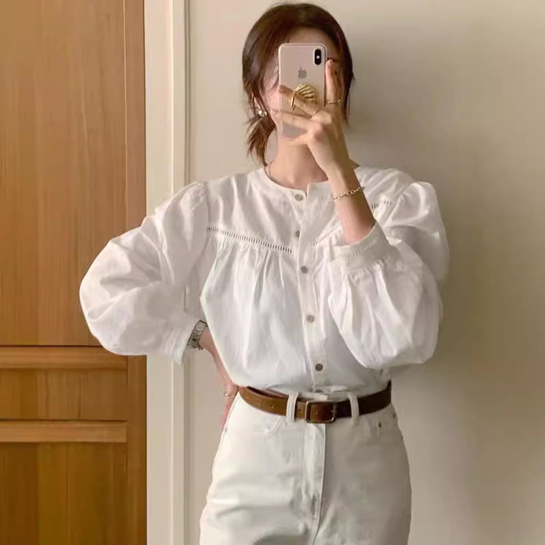 South Korea'S Dongdaemun Women'S Clothing Chic Stitching Cut Out Lace Versatile Shirt Sweet Spring & Fall Pure Color - Image 4