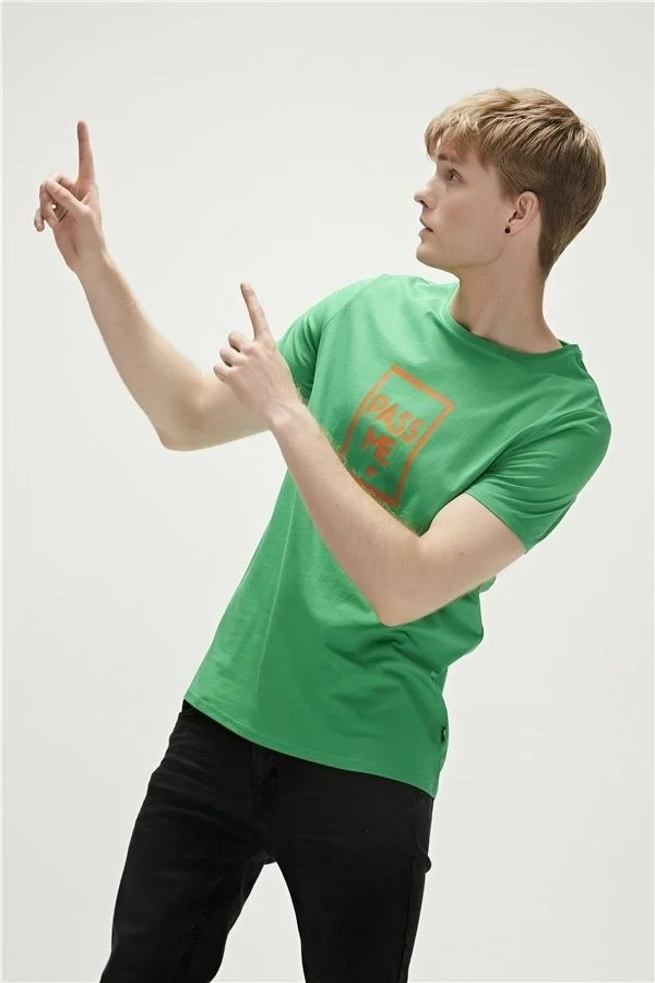 باد بير PASS ME T-SHIRT BLACK Men's T-Shirt 23.01.07.022-C13