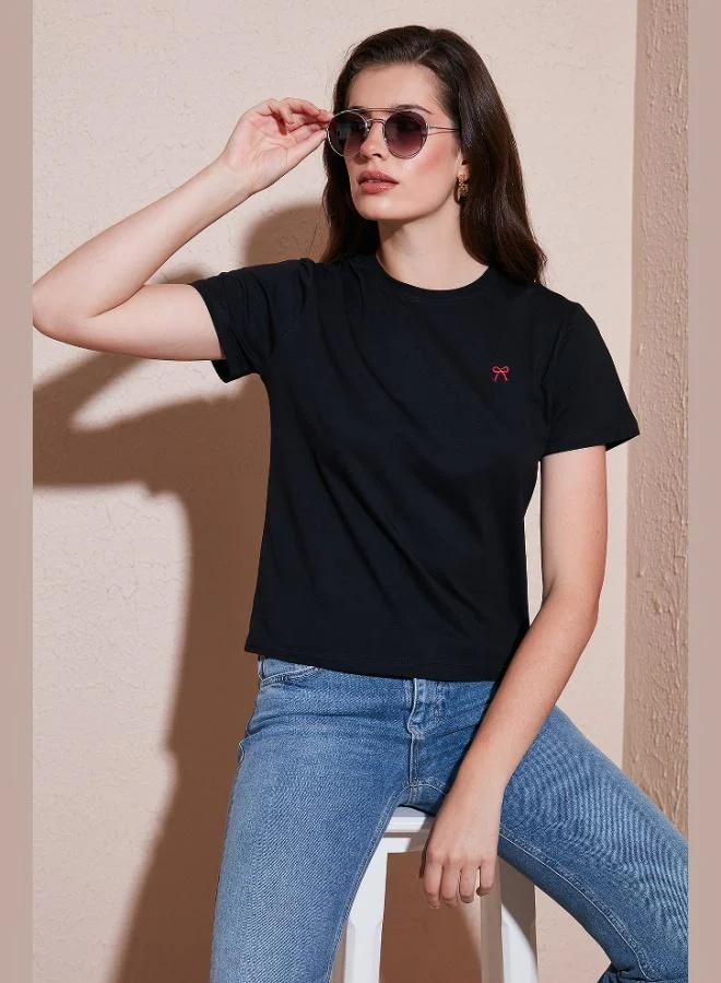 Lela Lela Cotton Slim Fit Crew Neck Minimal Embroidered Detailed T Shirt Women's T SHIRT 5866398