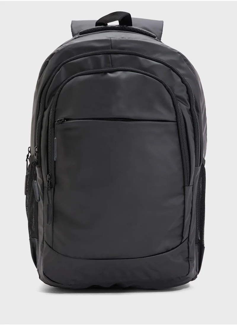 Robert Wood Backpack With Wheel