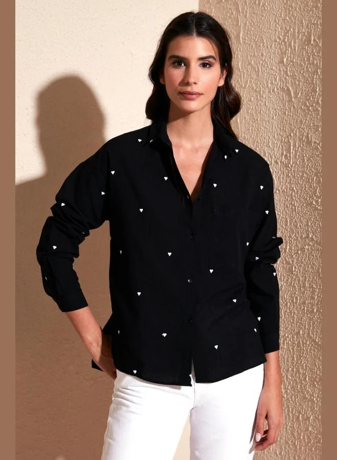 ليلا قميص قطني بياقة دائرية بقصة عادية للنساء من ليلا هارت