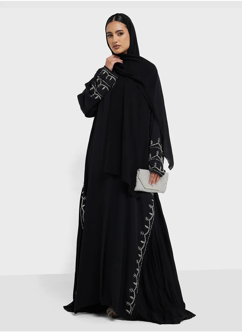 hayas closet V-Neck Embroidered  Flared Sleeve Abaya