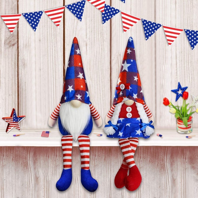 2Pcs 4th of July Patriotic Gnomes Plush Decorations Mr Mrs Handmade Swedish Tomte Gnomes Ornaments for Patriotic Party Table Decor Fourth of July Party Home Mantle Fireplace Decor